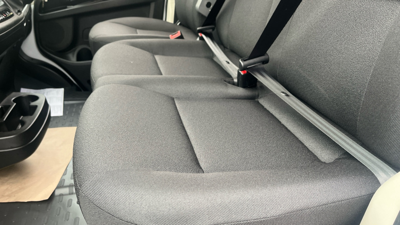 Peugeot Boxer 3500 Heavy L4 Diesel 2.2 BlueHDi 140 H2 Van Professional